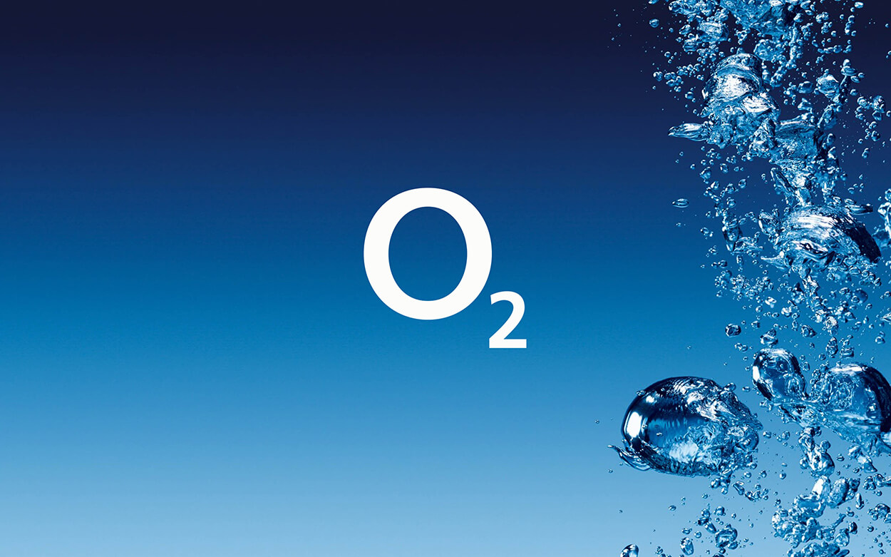 O2 logo and key visual
